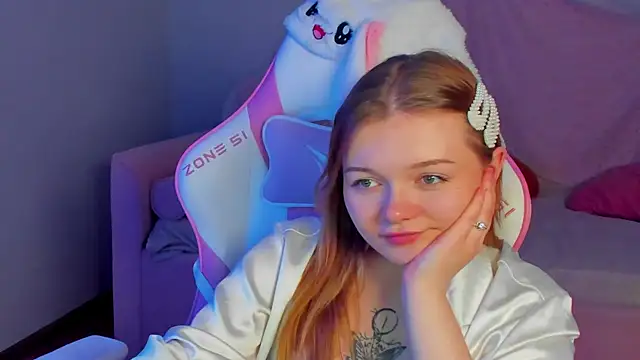ElinaVale Adlı Modelin Canlı XXX Sohbeti