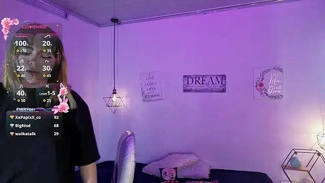 Živý XXX chat NinaSakura_Eup