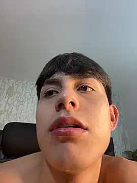Lander_Cruz Webcam Show