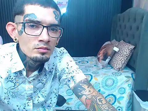 Boy_tatto77: απευθείας συνομιλία ΧΧΧ