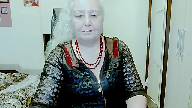 GrannyAlisa: απευθείας συνομιλία ΧΧΧ
