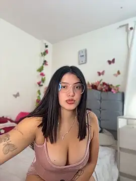 Isabella_Roses_'s Live XXX Chat