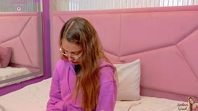 AmbeerWood_n Live XXX chat