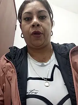 Laura-Hernandez Adlı Modelin Canlı XXX Sohbeti