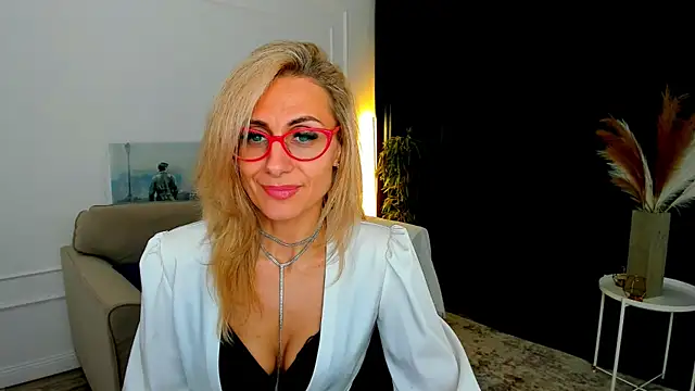 MuseOfStage Chat XXX live