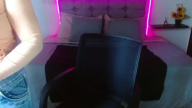 XXX chat uživo modela tefyy_hot