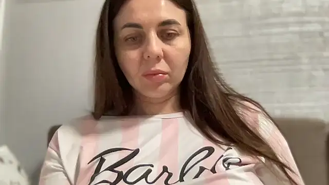 Darsy_Rox Chat XXX live