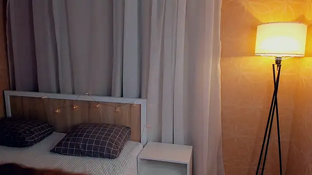 XXX chat uživo modela RainaErath