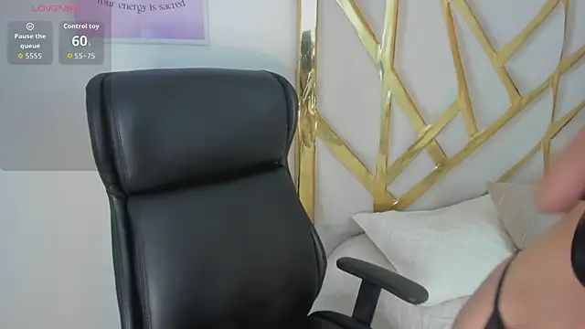 Chat XXX en directo de LanaJones_