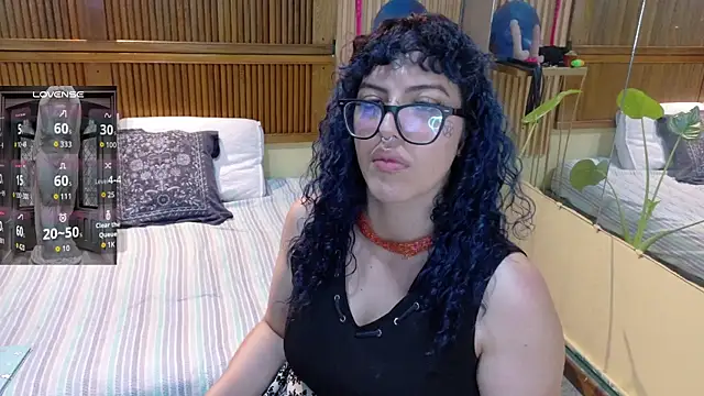 Chat XXX en directo de Eli666uwu