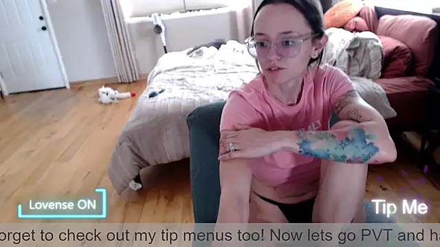 Plantbabeee's Webcam Show