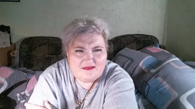 Lana555 Adlı Modelin Canlı XXX Sohbeti