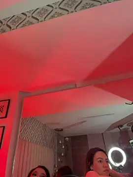 Chat XXX ao vivo de Sky_Junne