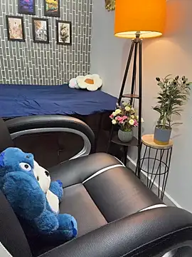 escape_with_me Live XXX Chat