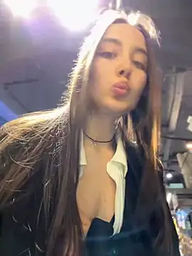 Show modela ICrazyOneIRL na web-kameri