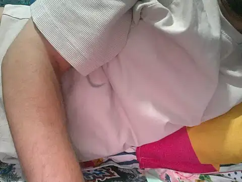 Precumboner 即時 XXX 聊天