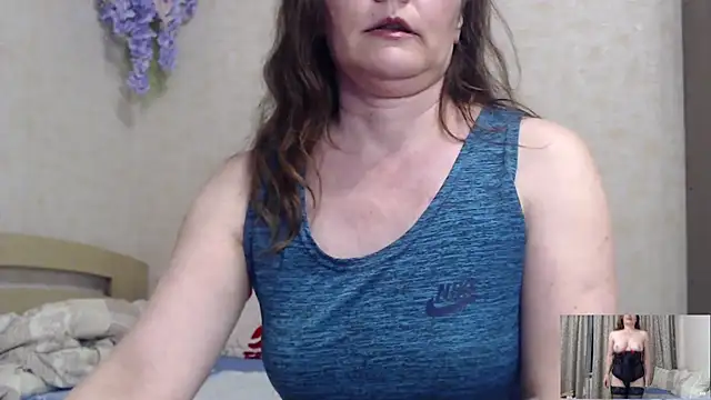 SheLion's Live XXX Chat