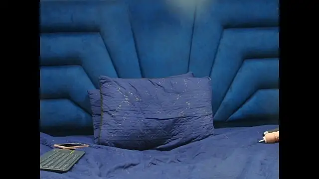 Angell_cooper élő XXX-chatje