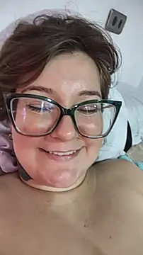 Chat XXX en directo de HunnyyLove