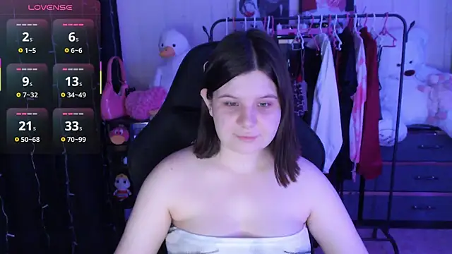 AmyVibess' Live XXX Chat