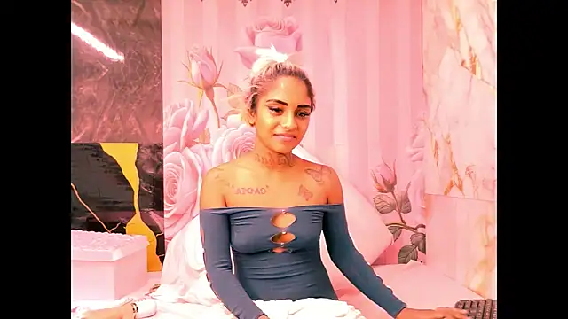 indian_barbie élő XXX-chatje