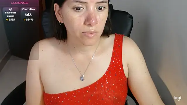 spicey_latina 라이브 XXX 채팅