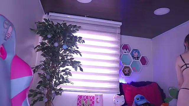 Rebecah_1のライブXXXチャット