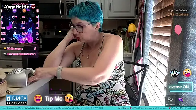 Chat XXX Live YogaHottie76