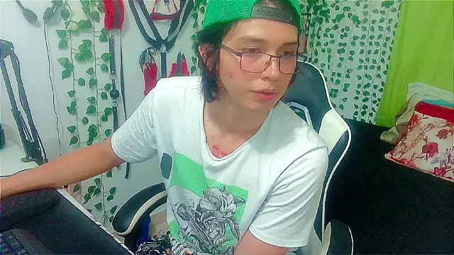Chatroom XXX en direct de Andy_gray