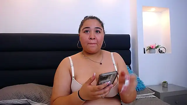 Kimmy-Bellari – webcam-show