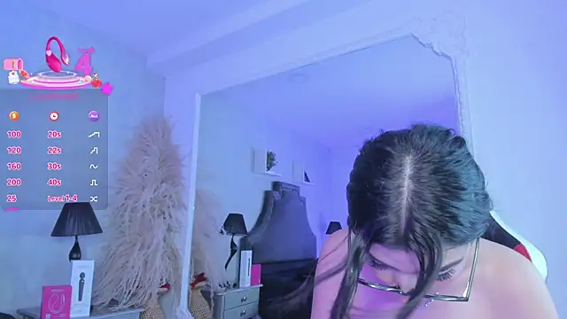 Czat XXX na żywo – KarelyMitchel
