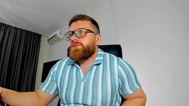 Findom_guy Adlı Modelin Canlı XXX Sohbeti