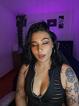 Pauilina Adlı Modelin Web Kamerası Şovu