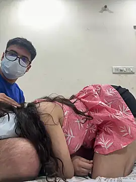 jaanvikapoor Show Webcam