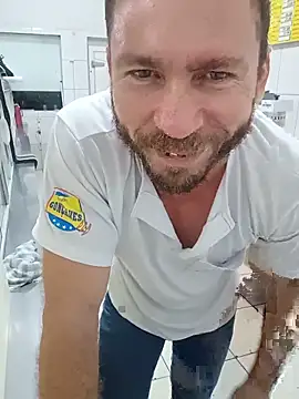 Pertunjukan Kamera Web RobertoLuiz84
