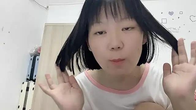 Belle-LL's Live XXX Chat