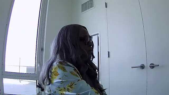 MSweetLindaParks' Live XXX Chat