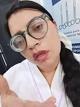 SOFI__10 Adlı Modelin Canlı XXX Sohbeti