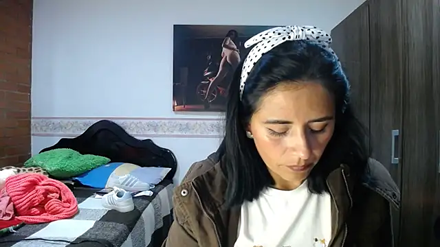 Chat XXX en directo de sharoon_cheerry