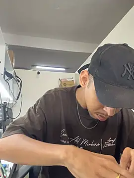 Blackcock2002 – Naživo XXX chat