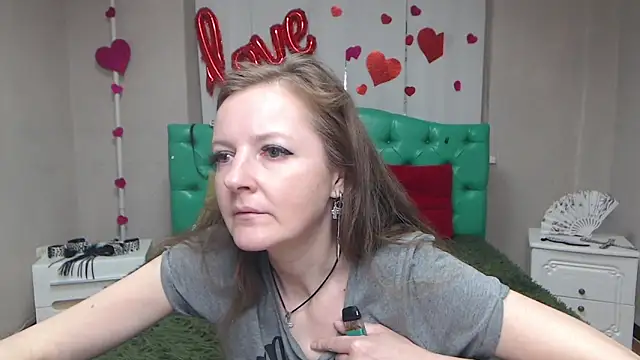 MeganPirs Chat XXX in diretta