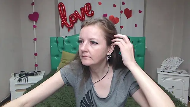 Czat XXX na żywo – MeganPirs