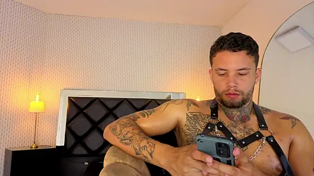 matthew_lennox_'s Webcam Show
