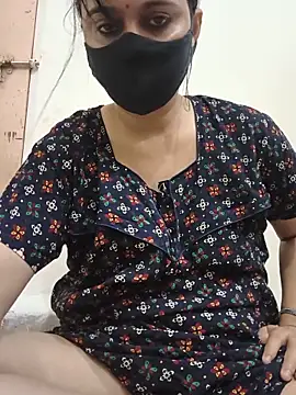 HeartlessGirl Webcam Show