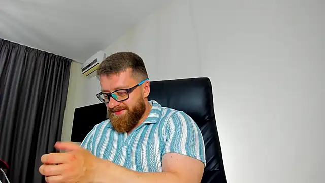 Findom_guy 网络视讯表演
