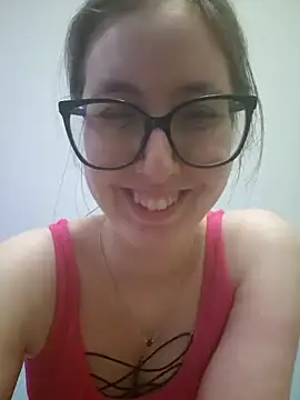 Sarah459 Adlı Modelin Canlı XXX Sohbeti