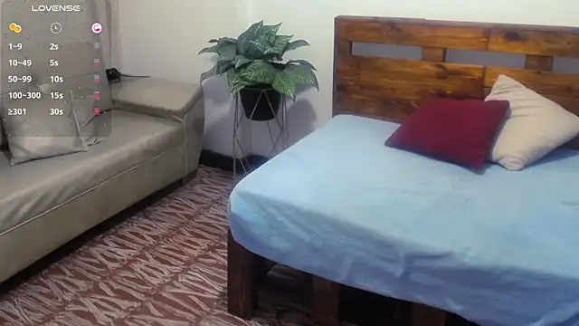 Yeseniaa25_ live XXX chat
