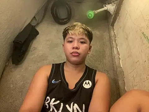 urasianrey 在線直播表演