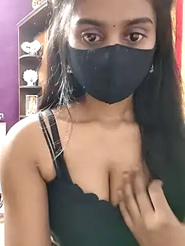 Aanya_hotty Adlı Modelin Canlı XXX Sohbeti