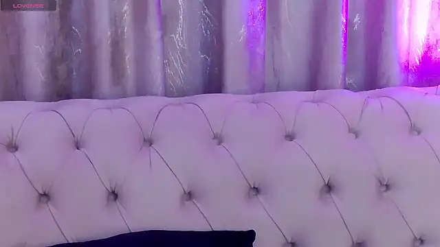 NataliePierce 现场XXX聊天